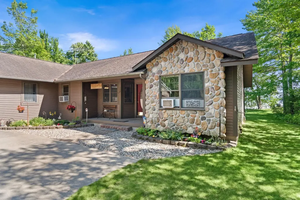 8585 Strawberry Point Road Green Lake Township MI 49637