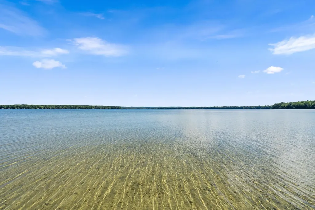 8585 Strawberry Point Road Green Lake Township MI 49637