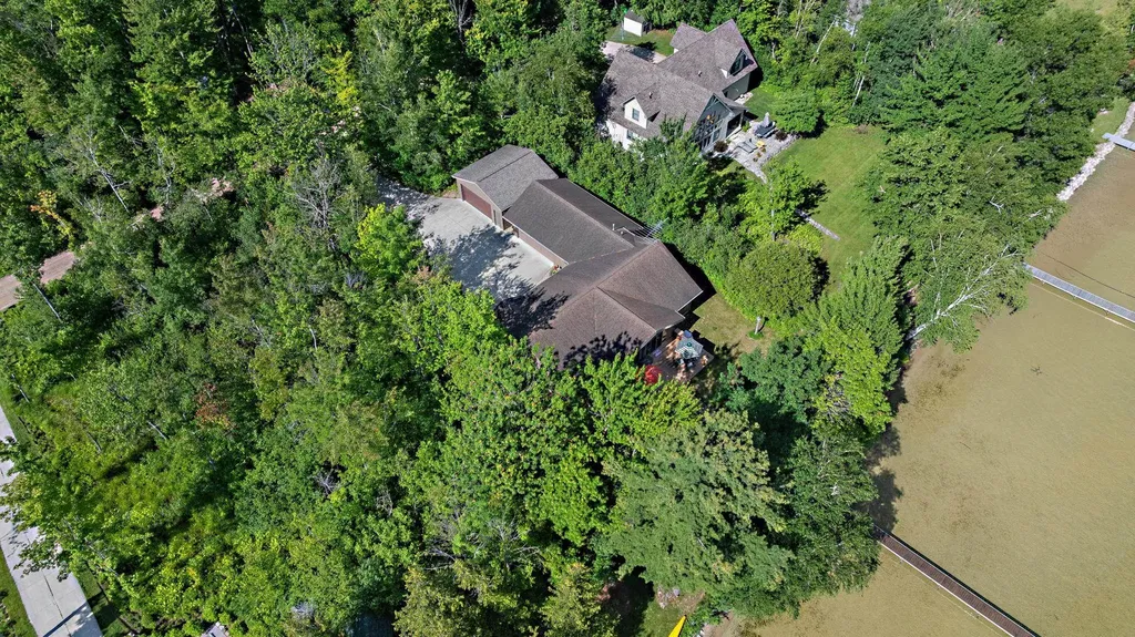8585 Strawberry Point Road Green Lake Township MI 49637