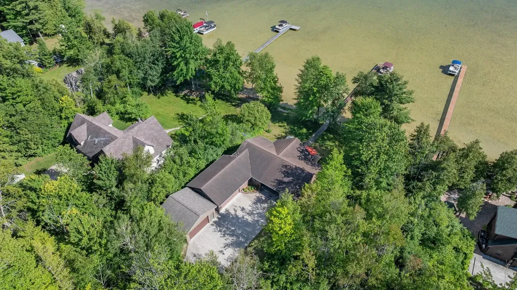 8585 Strawberry Point Road Green Lake Township MI 49637