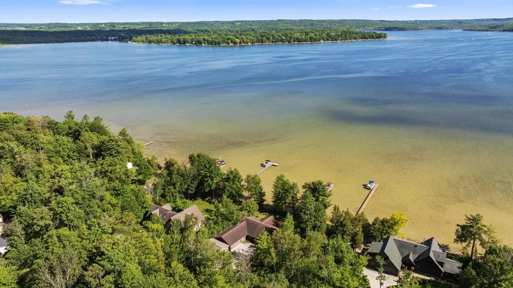 8585 Strawberry Point Road Green Lake Township MI 49637