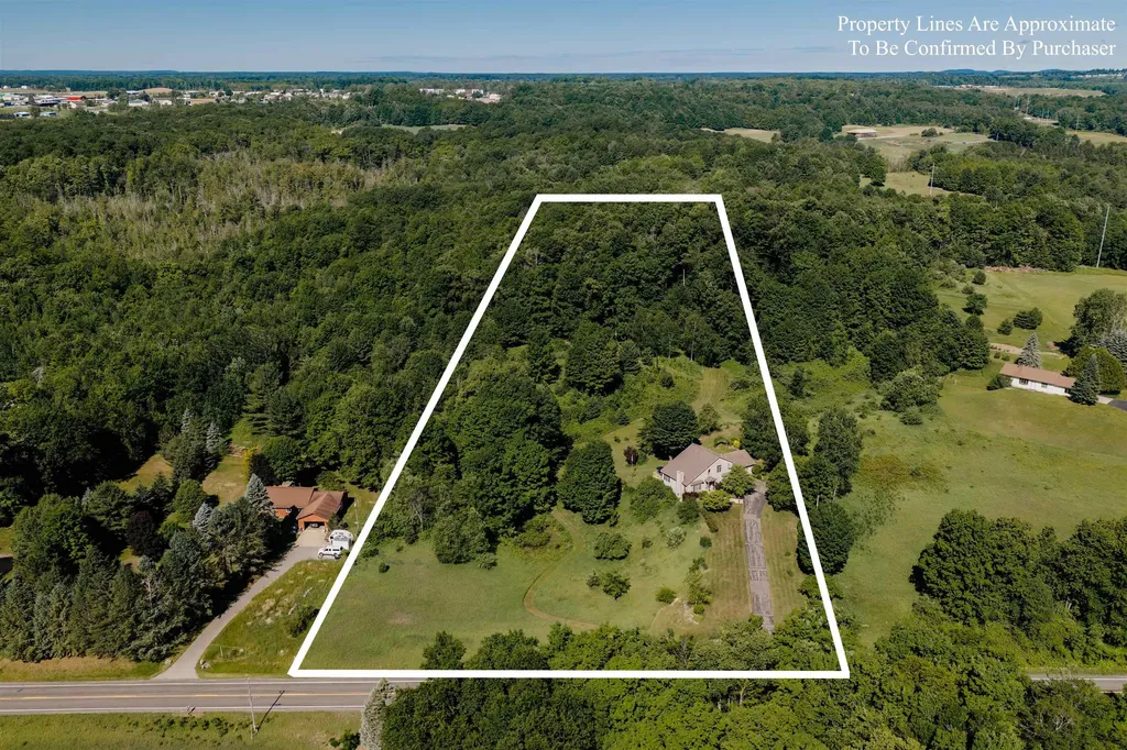 1133 Dracka Road Garfield Charter Township MI 49685