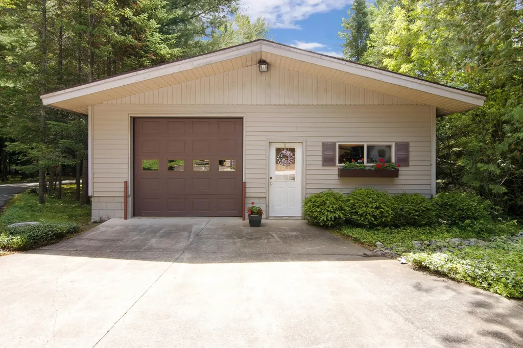 2692 Birchview Drive Torch Lake Township MI 49648