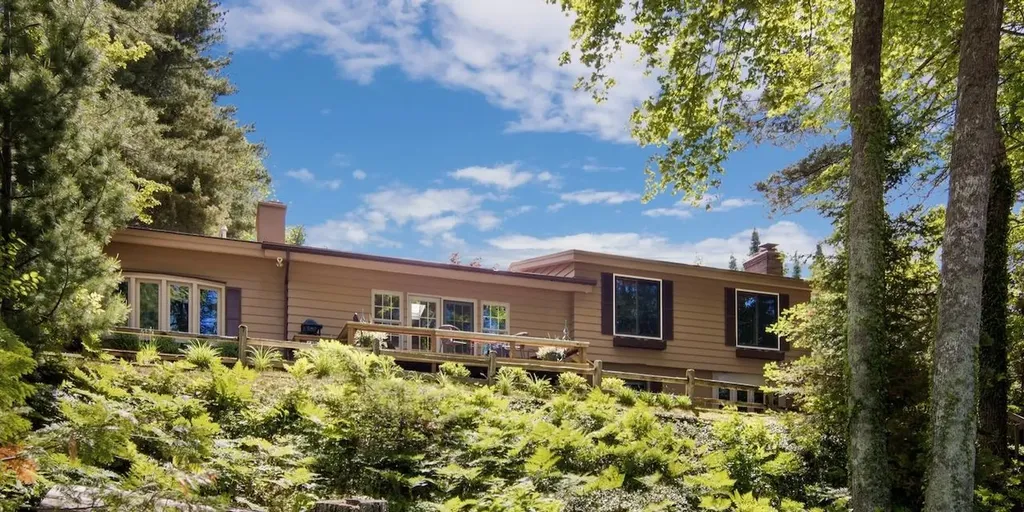 2692 Birchview Drive Torch Lake Township MI 49648