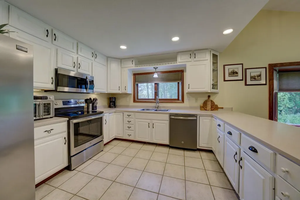 6151 Smith Road Rapid River Township MI 49676