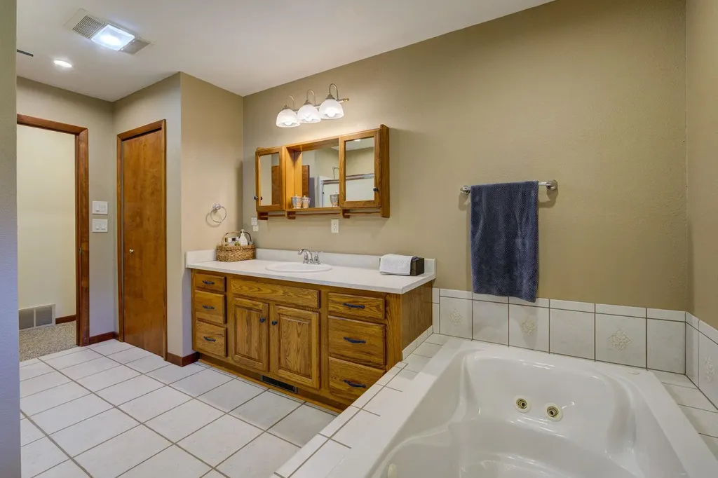 6151 Smith Road Rapid River Township MI 49676