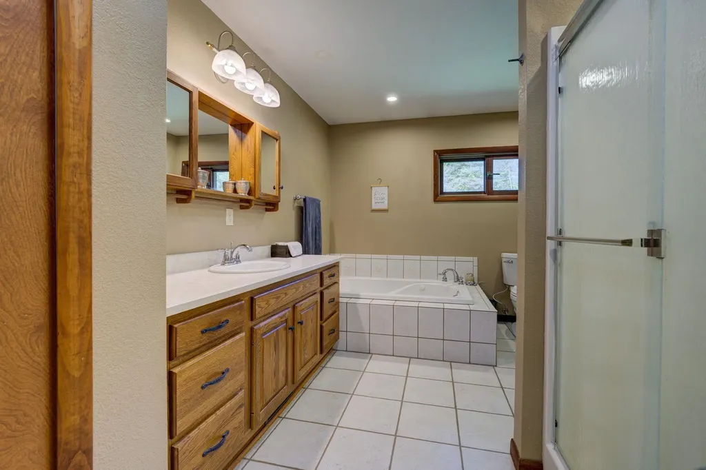 6151 Smith Road Rapid River Township MI 49676