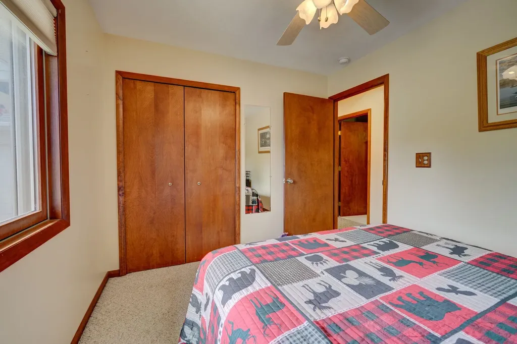 6151 Smith Road Rapid River Township MI 49676