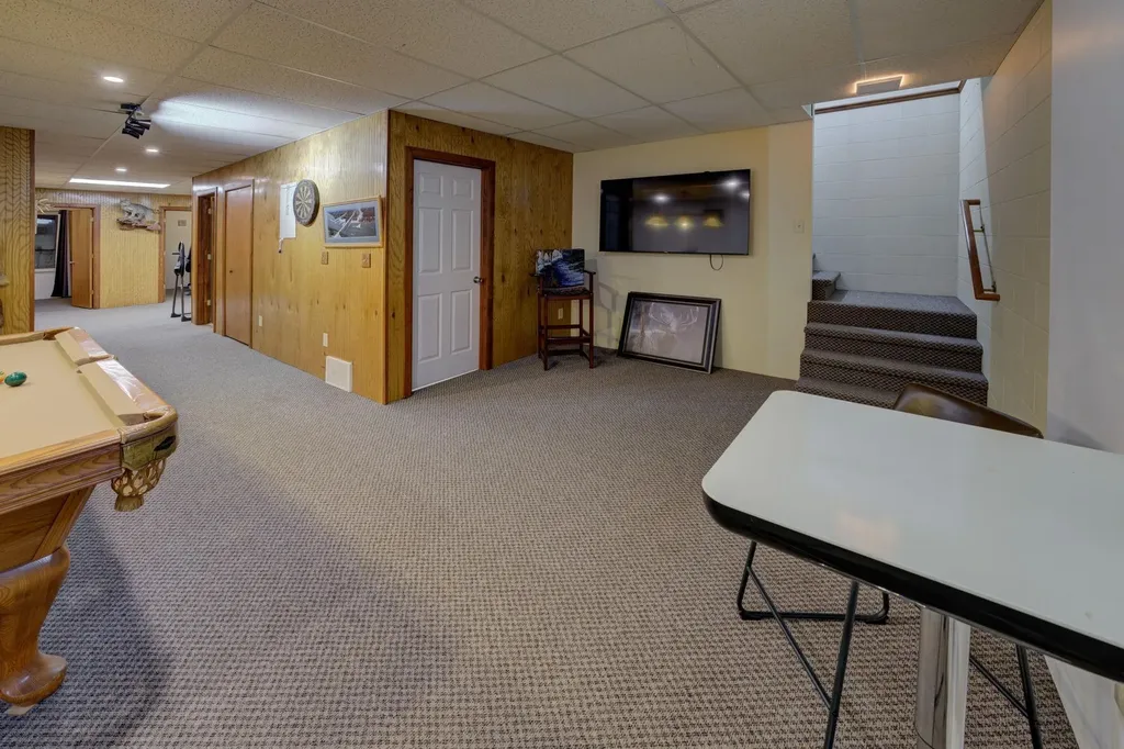6151 Smith Road Rapid River Township MI 49676