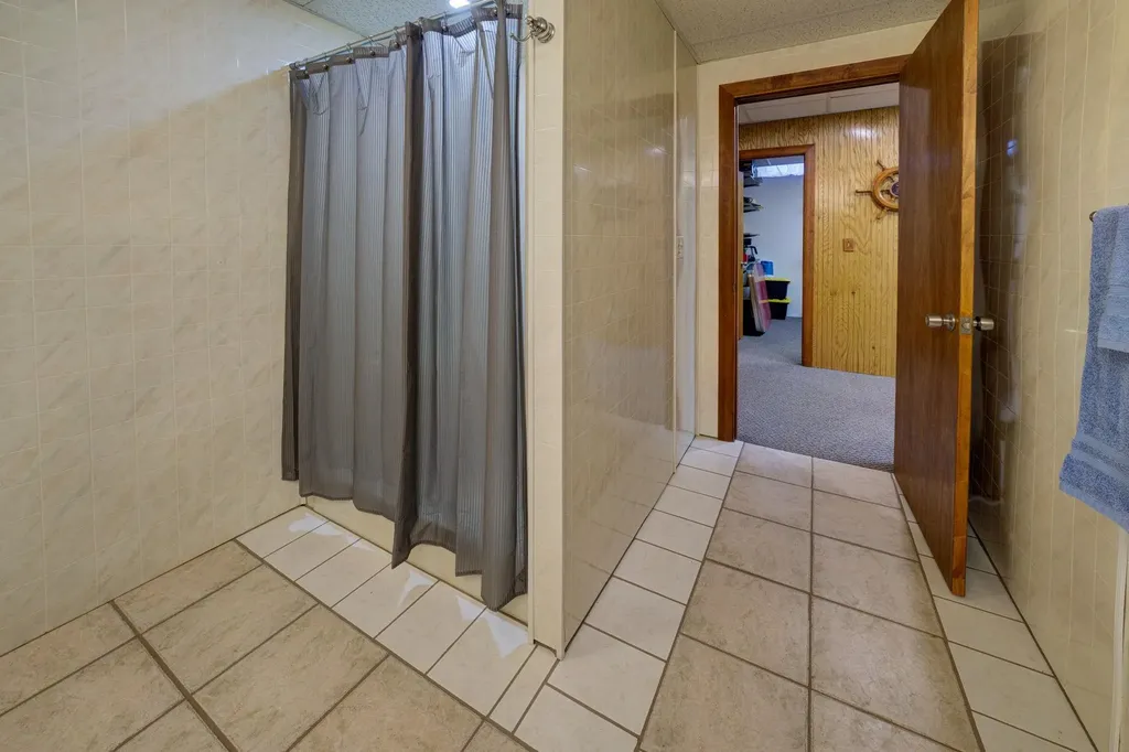 6151 Smith Road Rapid River Township MI 49676