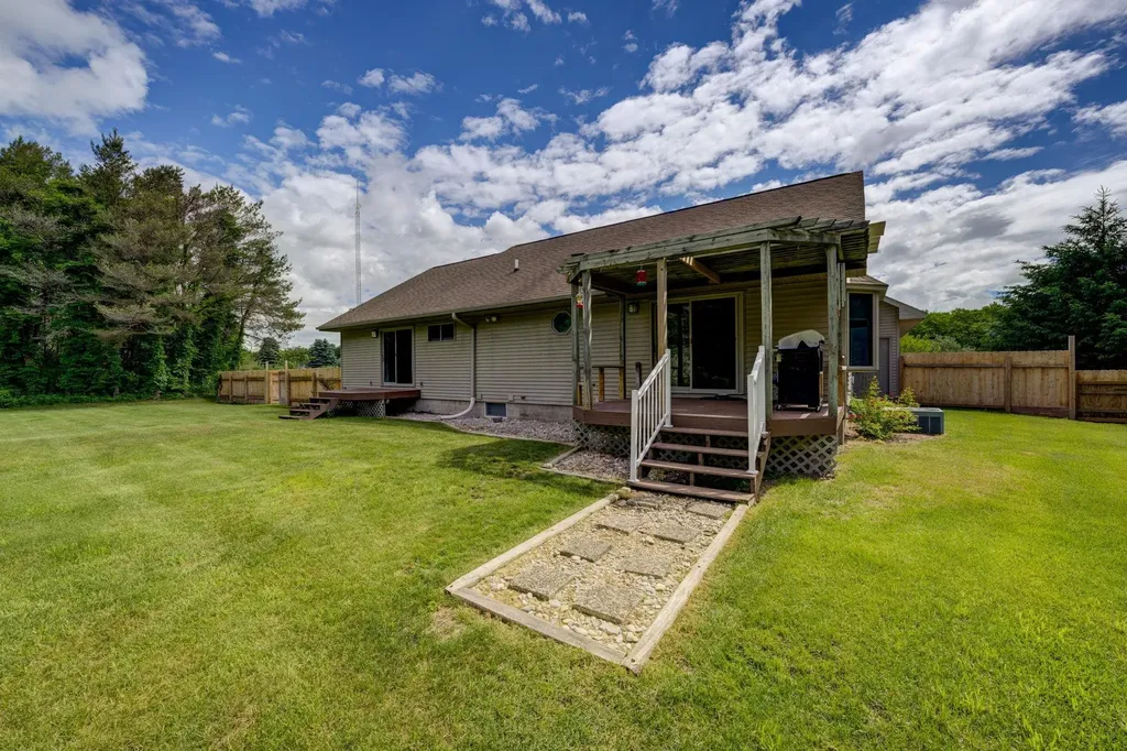 6151 Smith Road Rapid River Township MI 49676