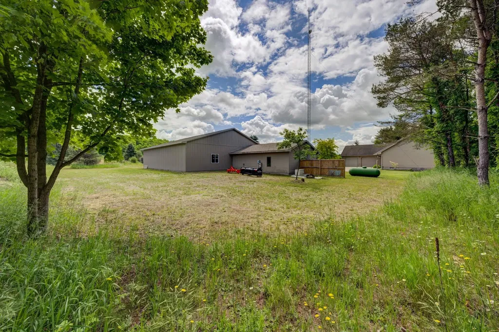 6151 Smith Road Rapid River Township MI 49676