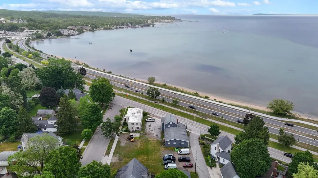 530 & 536 N Spruce Street Traverse City City MI 49684