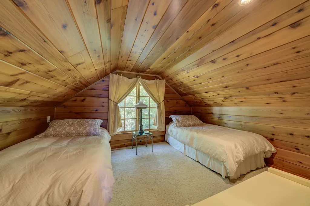968 S Manitou Trail Leland Township MI 49653