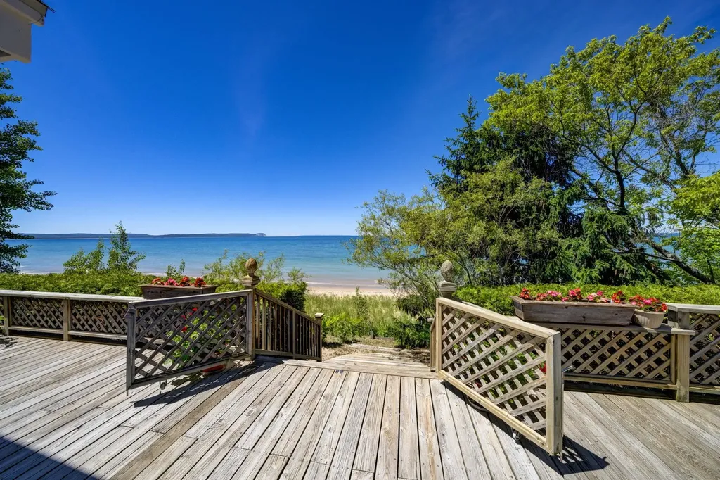 968 S Manitou Trail Leland Township MI 49653