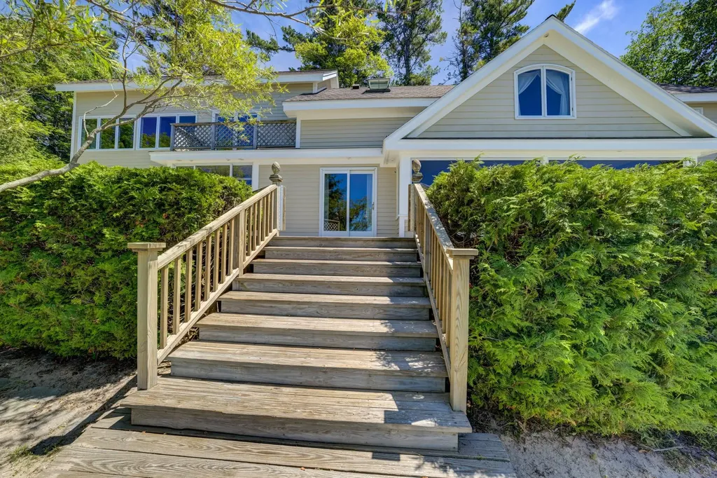 968 S Manitou Trail Leland Township MI 49653