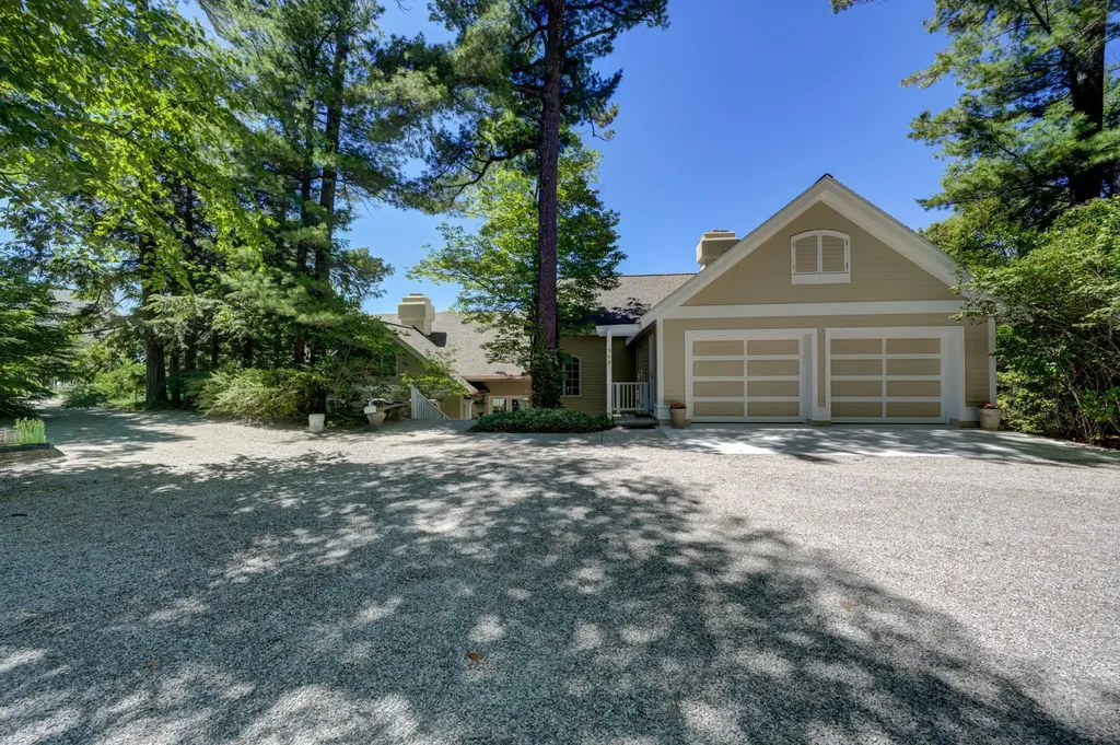 968 S Manitou Trail Leland Township MI 49653