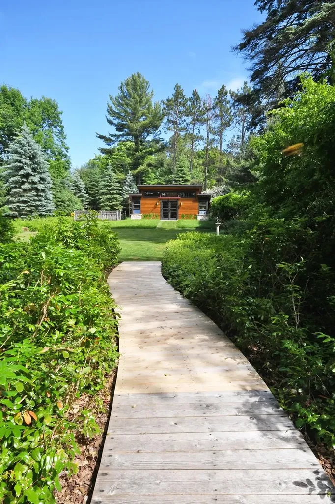 9004 S Dunns Farm Road Empire Township MI 49664