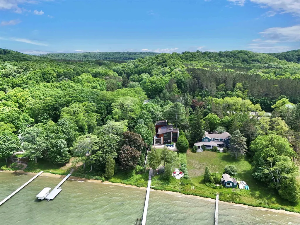 9004 S Dunns Farm Road Empire Township MI 49664