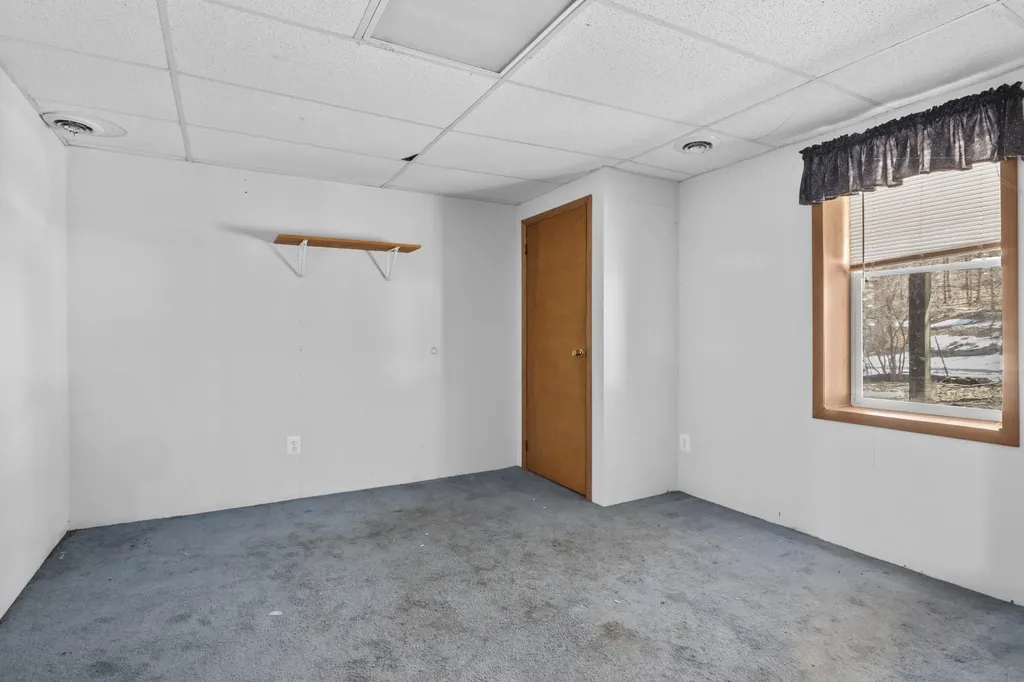 11153 Center Road Peninsula Township MI 49686