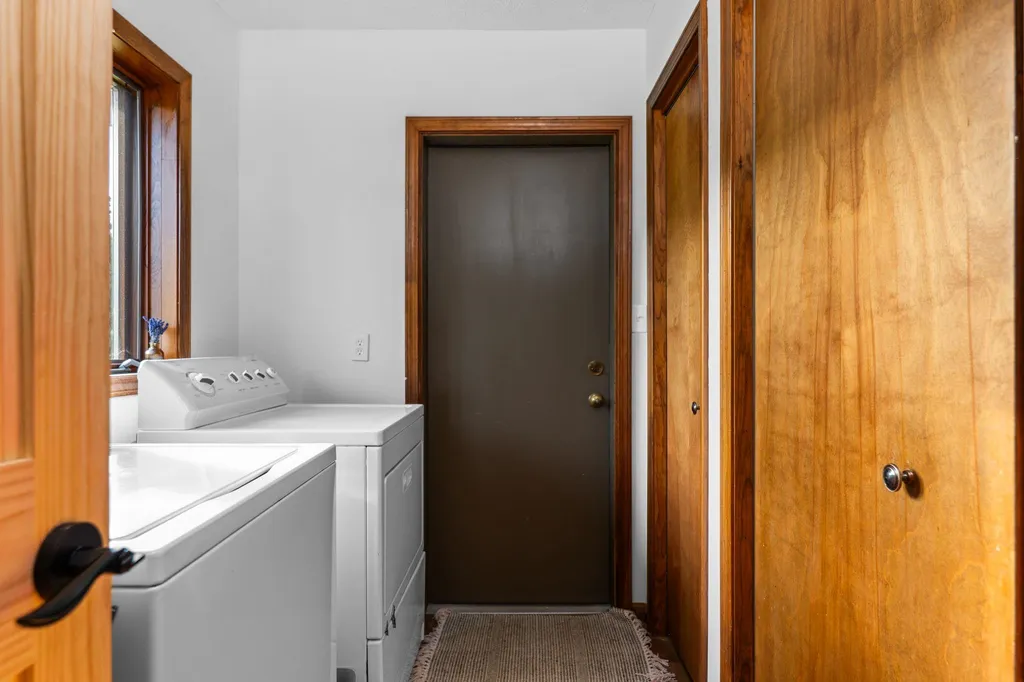 13572 S High Point Drive Elmwood Charter Township MI 49684