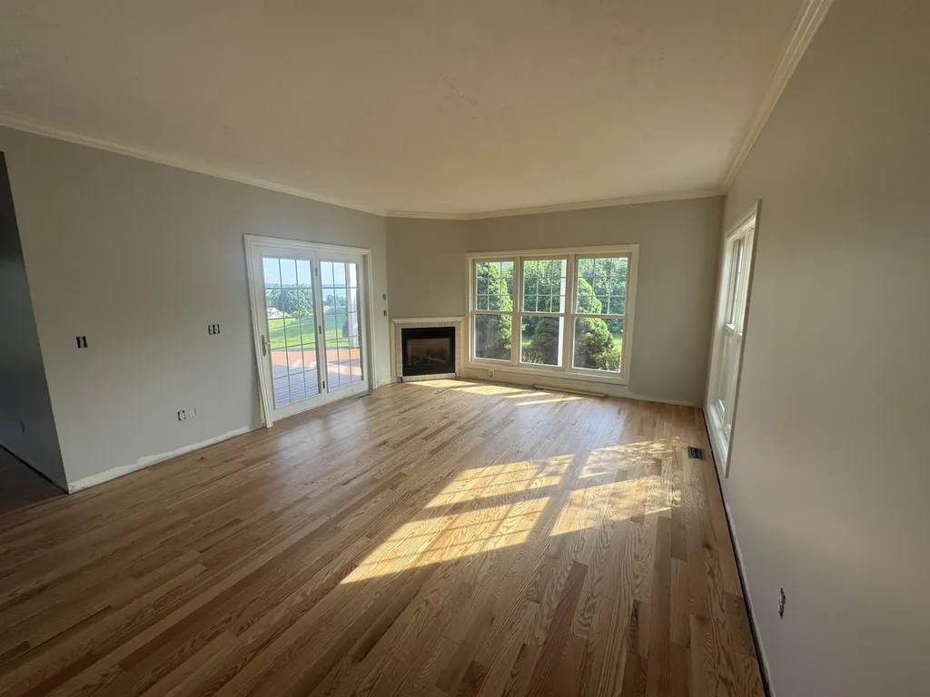 9423 Rolling Ridge Drive Peninsula Township MI 49686