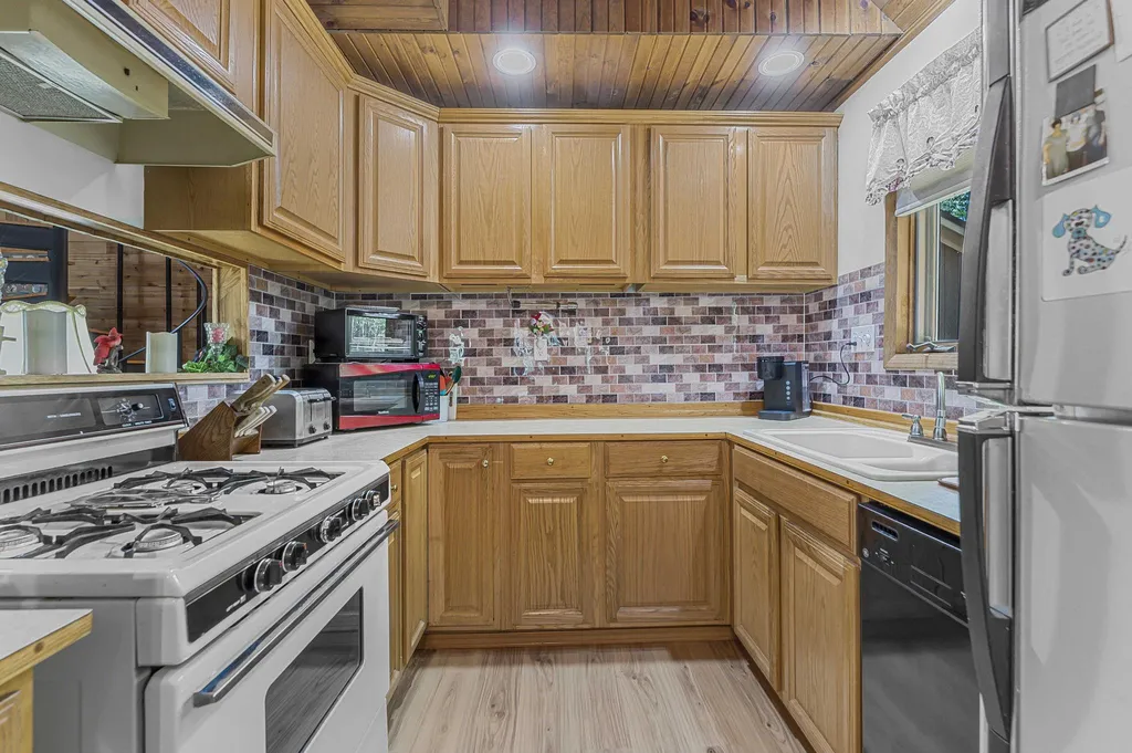 444 SE Lund Road Garfield Township MI 49633