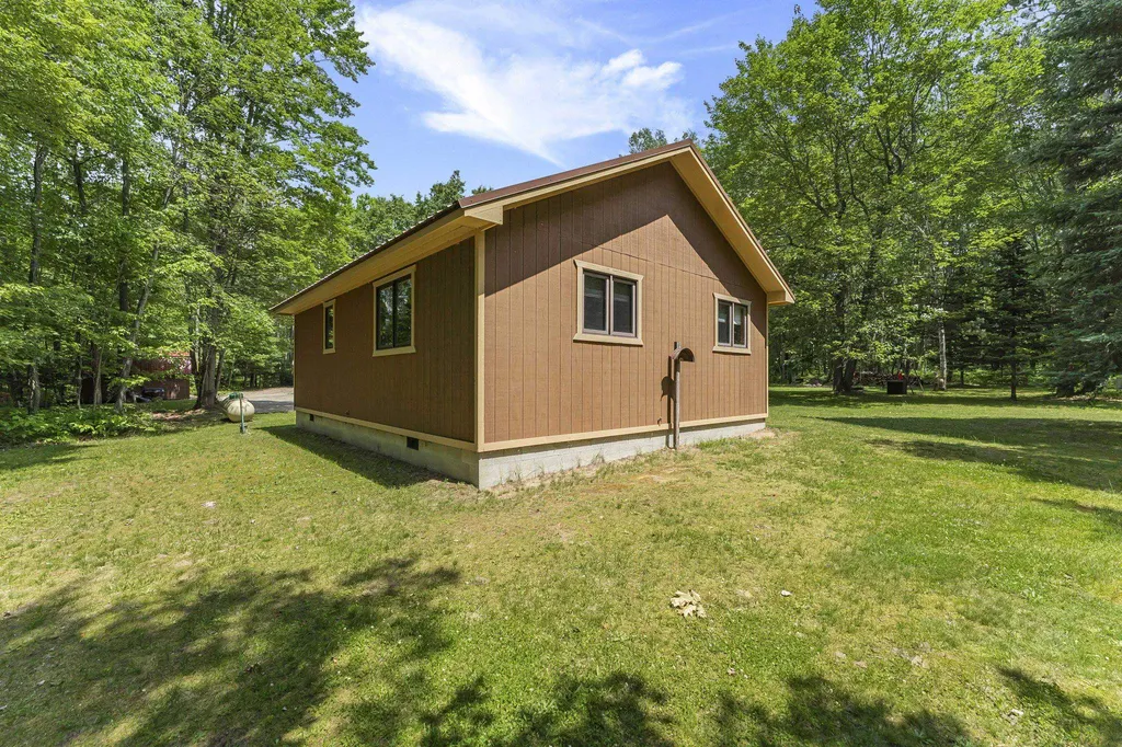 444 SE Lund Road Garfield Township MI 49633