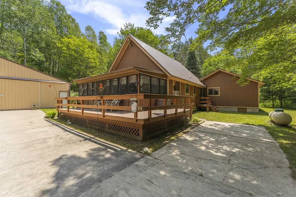 444 SE Lund Road Garfield Township MI 49633