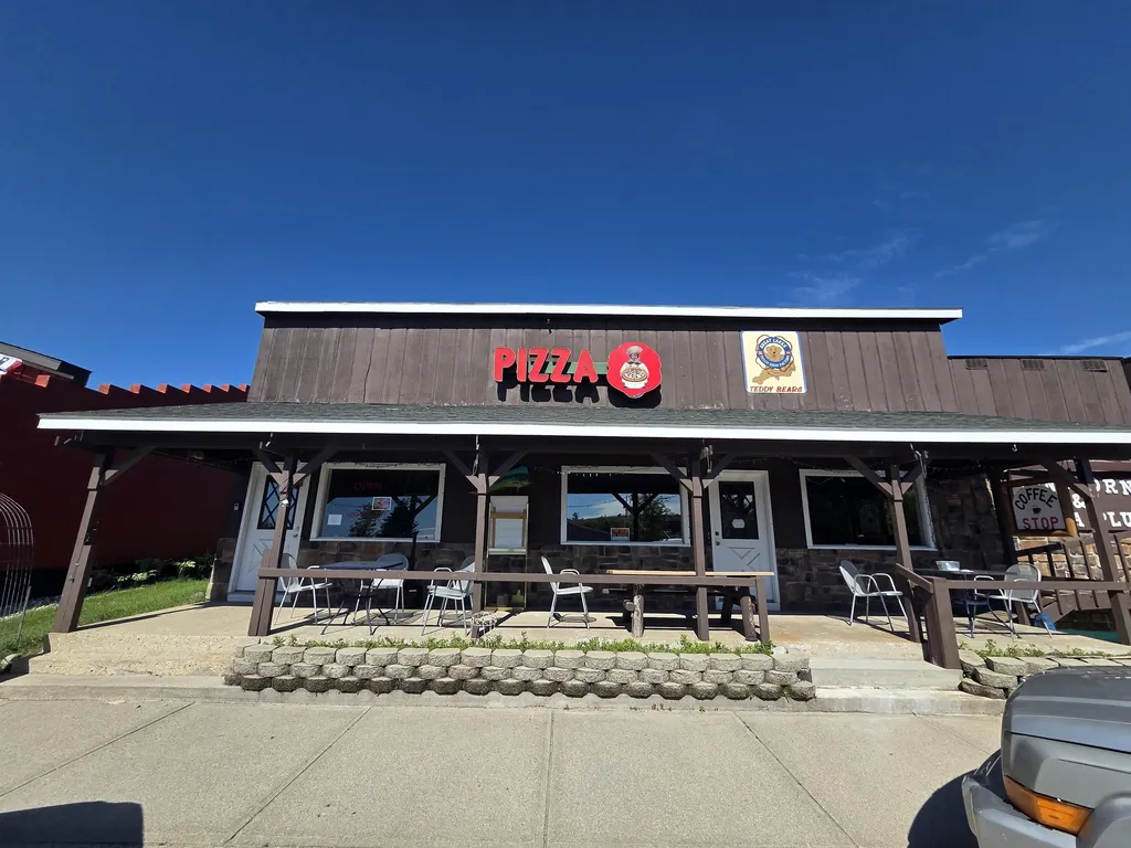 2886/2900 Kneeland Street Montmorency Township MI 49756