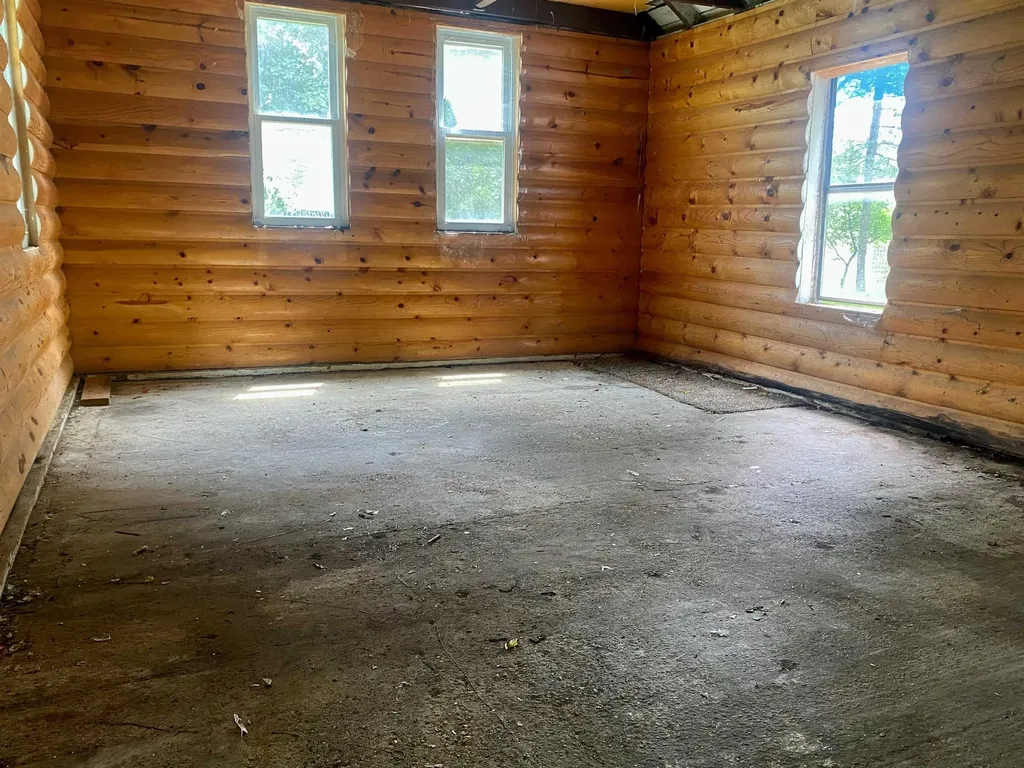 416 E Maple Street Riverside Township MI 49657