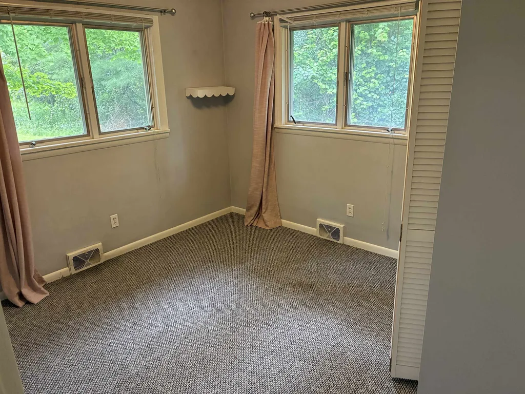 12160 S West Bay Shore Drive Elmwood Charter Township MI 49684