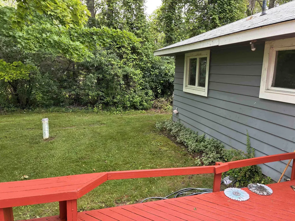 12160 S West Bay Shore Drive Elmwood Charter Township MI 49684