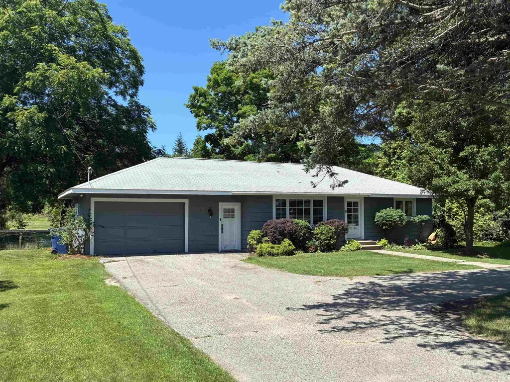 12160 S West Bay Shore Drive Elmwood Charter Township MI 49684