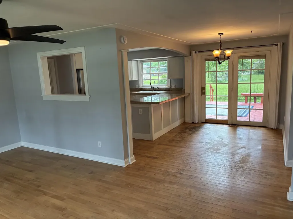 12160 S West Bay Shore Drive Elmwood Charter Township MI 49684