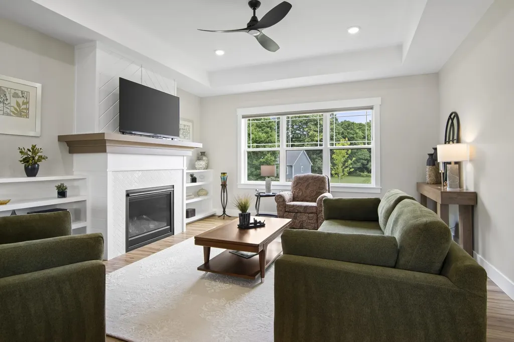 1546 Oban Way East Bay Township MI 49696