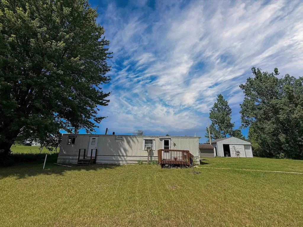 1395 E Duck Lake Road Green Lake Township MI 49637