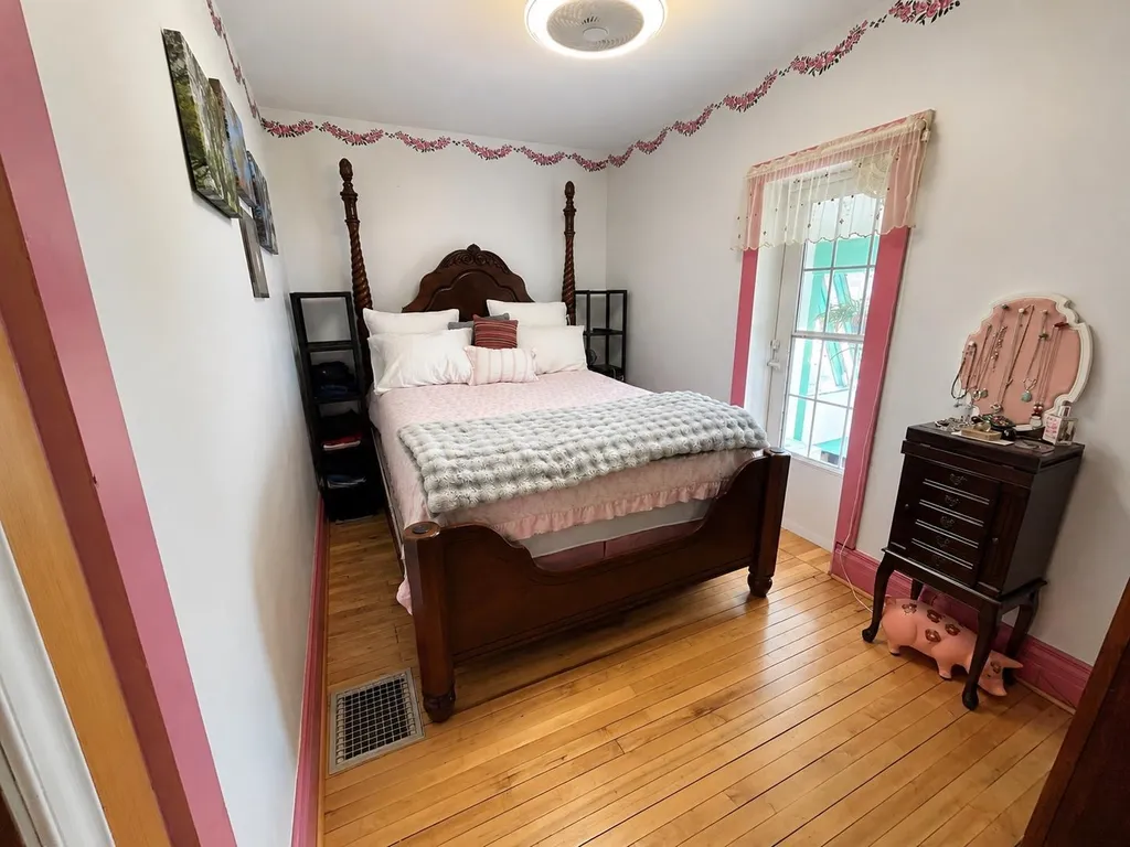 325 Spruce Street Traverse City City MI 49684