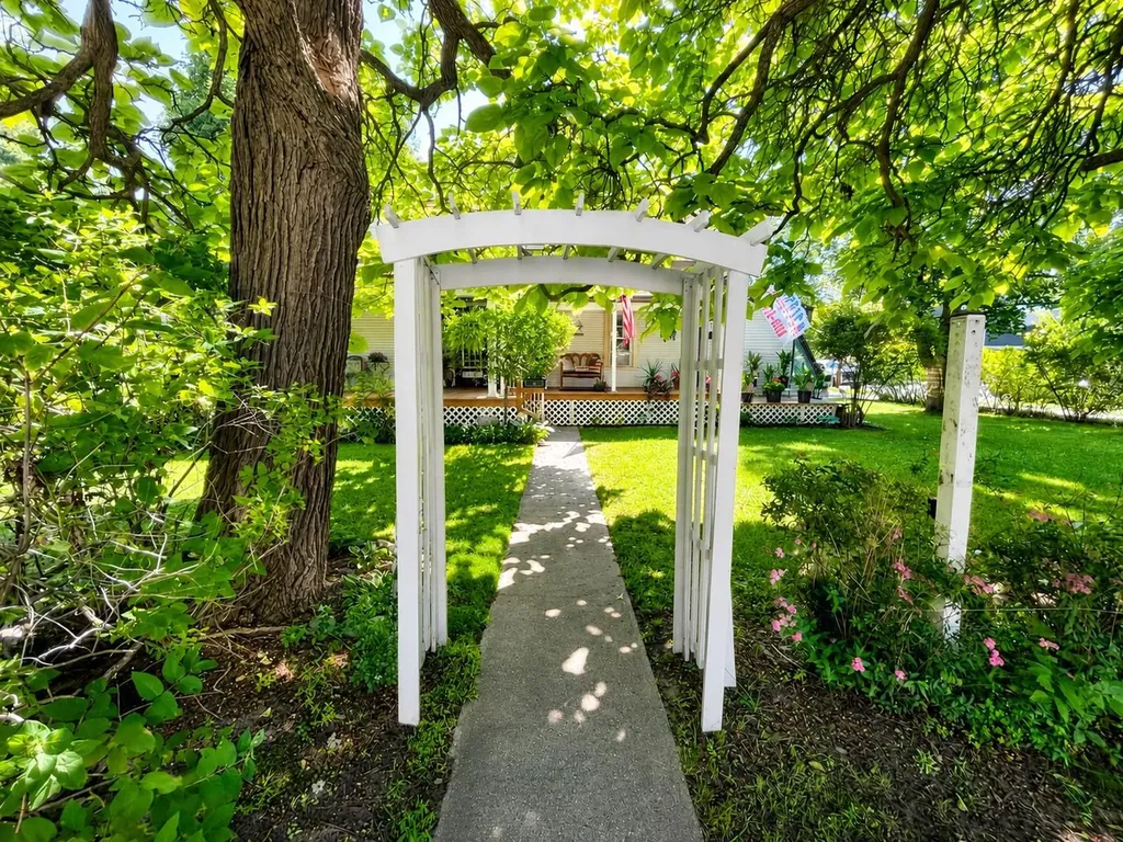 325 Spruce Street Traverse City City MI 49684