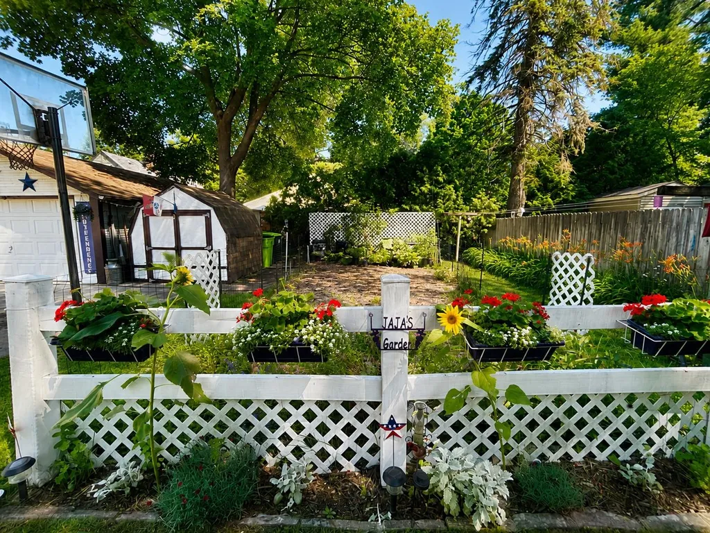 325 Spruce Street Traverse City City MI 49684