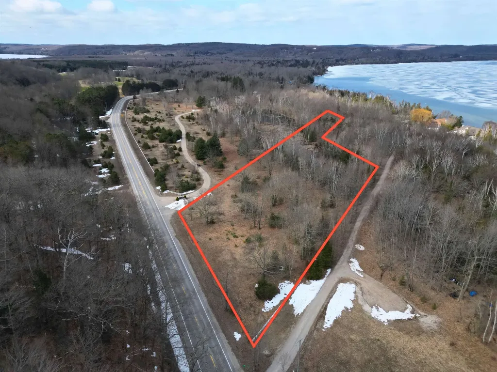 0 E Sandy Lane Cleveland Township MI 49621