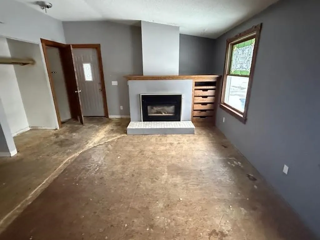 319 E Nelson Street Cadillac City MI 49601