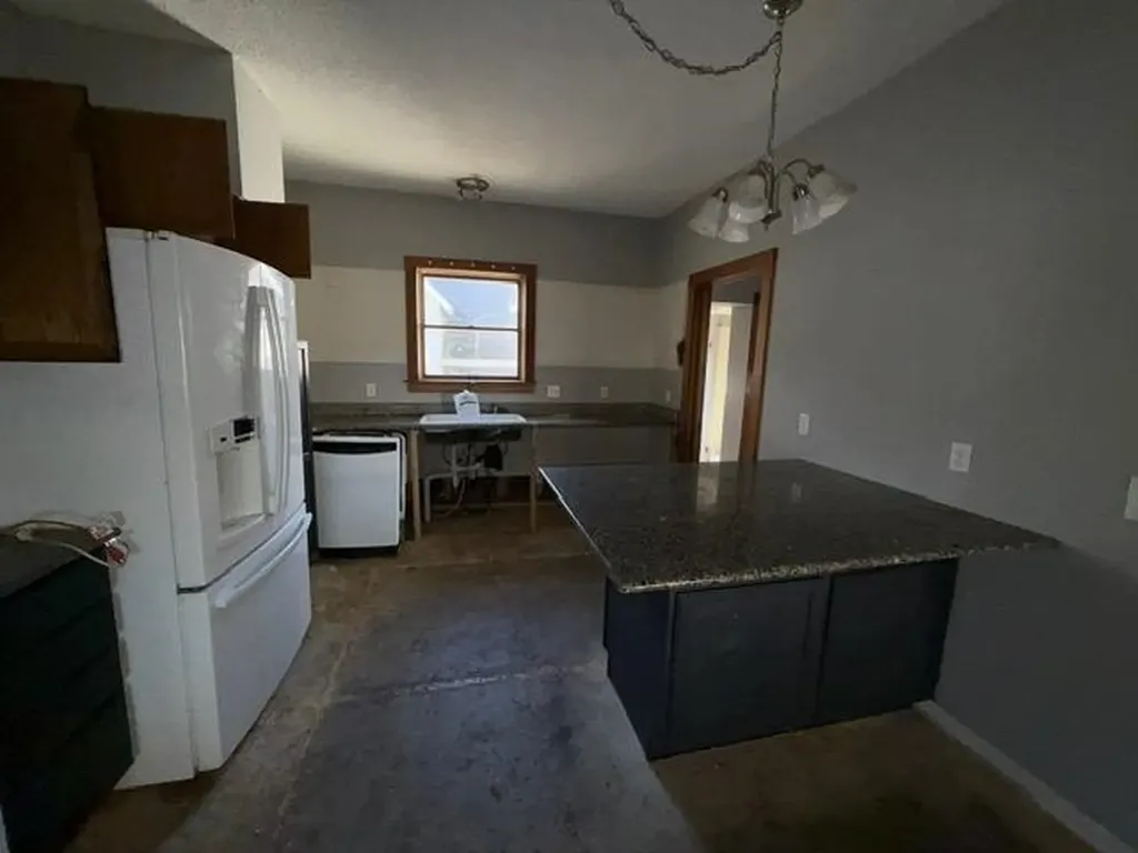 319 E Nelson Street Cadillac City MI 49601