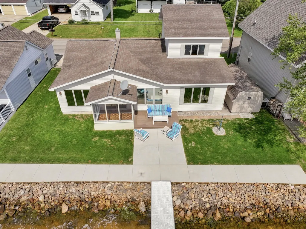 1027 E Lake Mitchell Drive Cherry Grove Township MI 49601