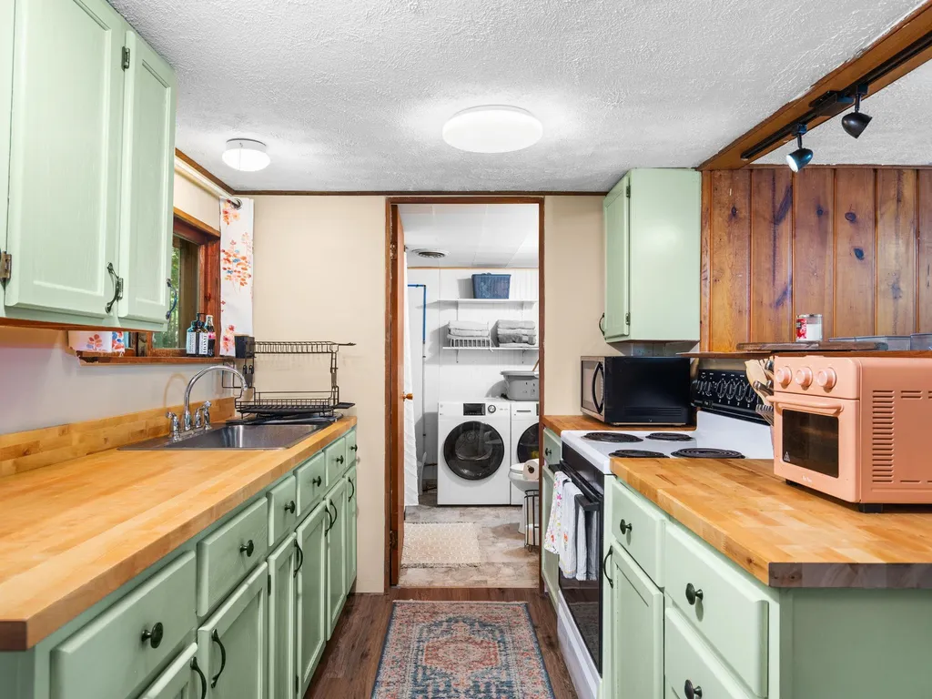 5251 E Shore Drive Coldsprings Township MI 49646