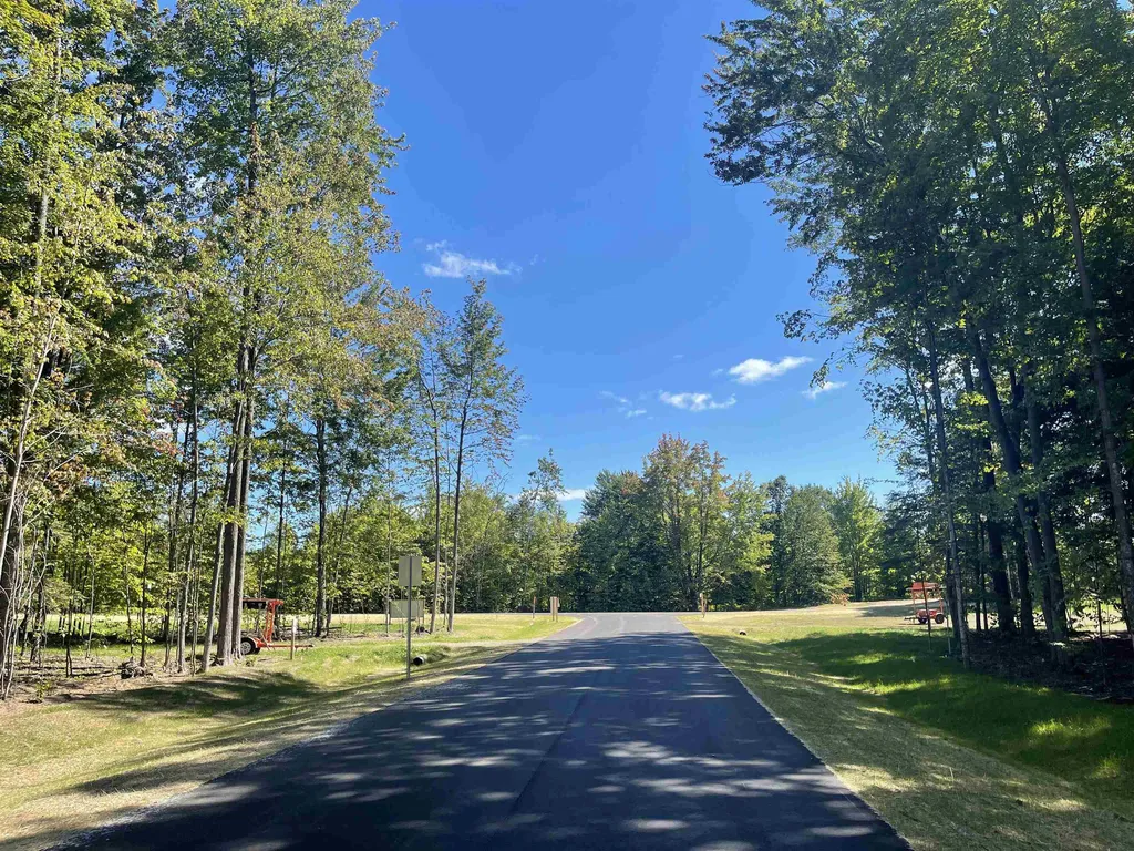 5904 Elkhorn Road Paradise Township MI 49649