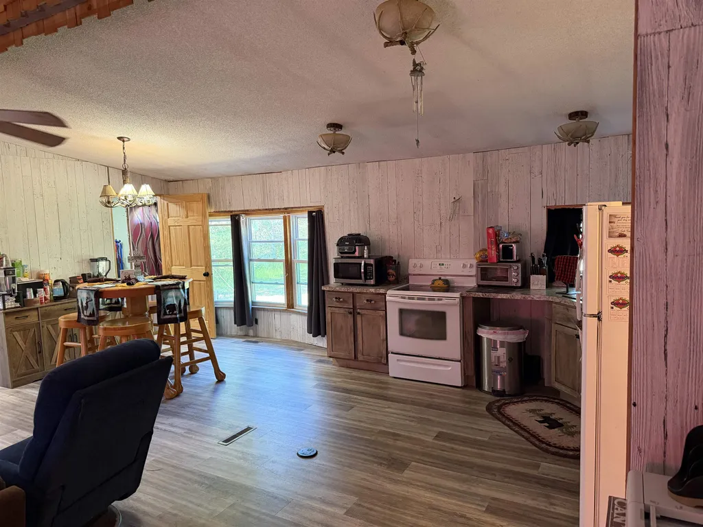 8819 Harlan Road Cleon Township MI 49625