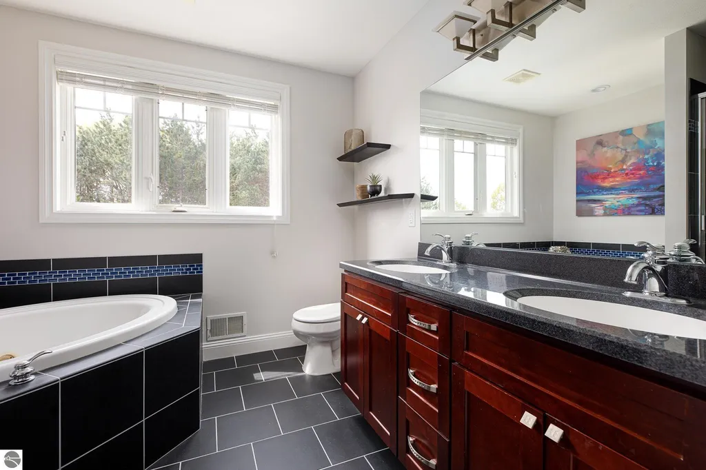10579 Camrose Circle Traverse City City MI 49684
