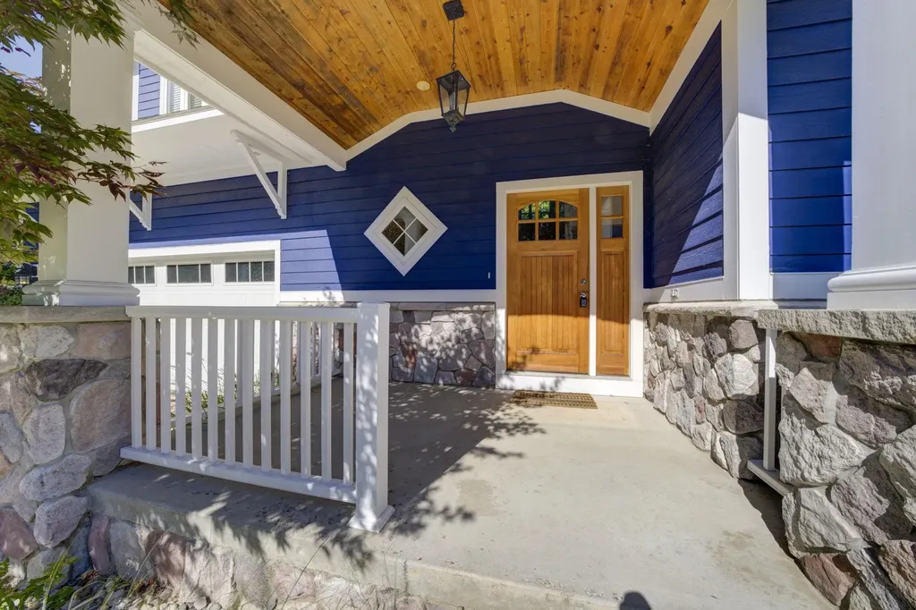 10579 Camrose Circle Traverse City City MI 49684