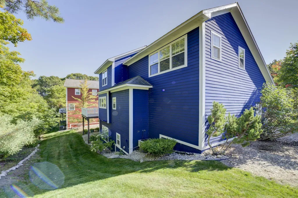 10579 Camrose Circle Traverse City City MI 49684